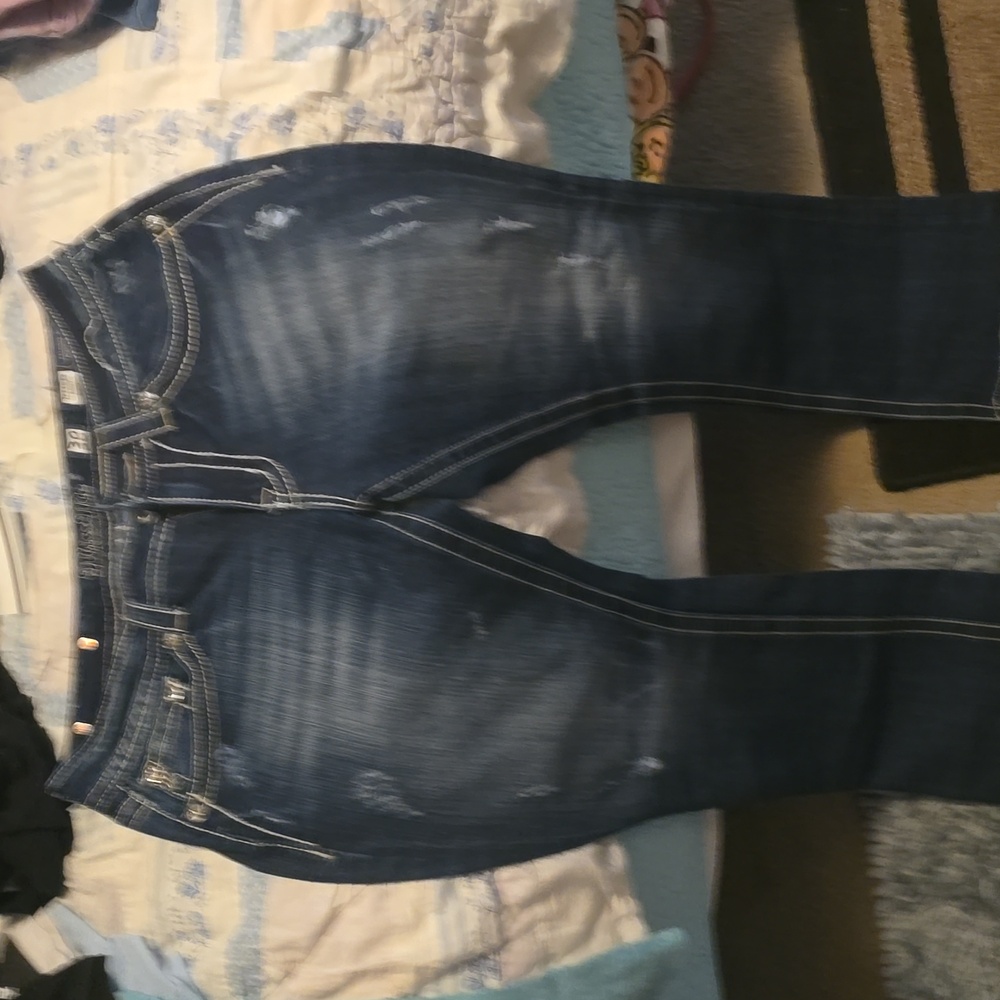 Miss me exclusive jeans size 30 presiten condition I never wore them once fit am